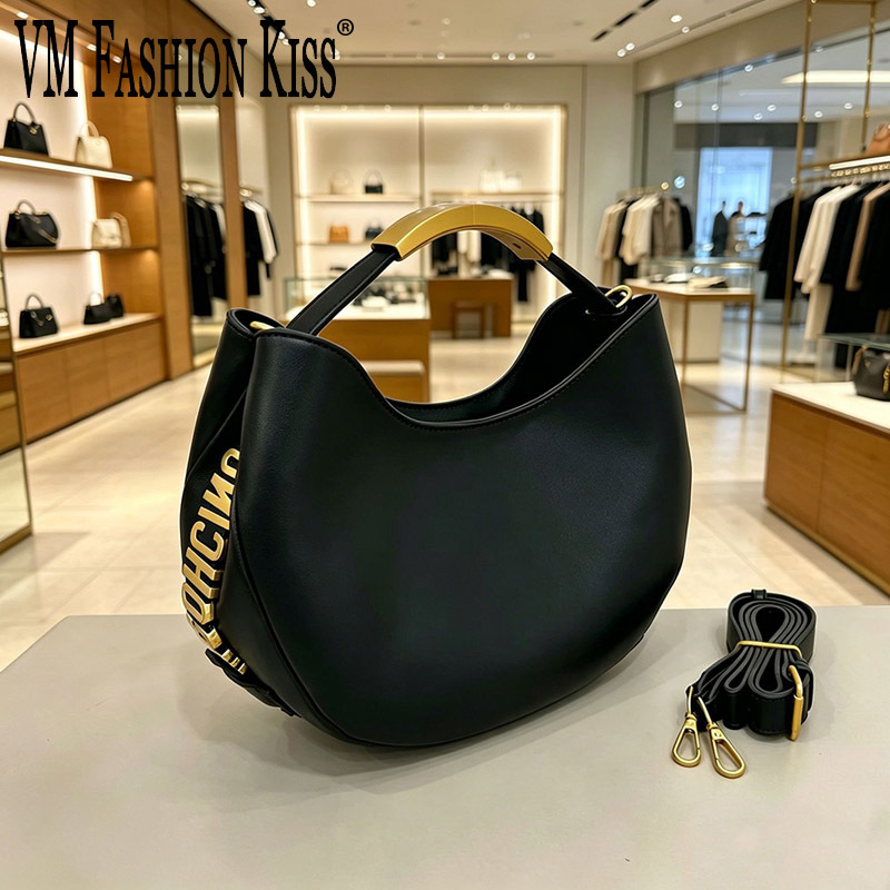Luxury Bags Sell - Tas Selempang Wanita Demi-cercle dengan Huruf